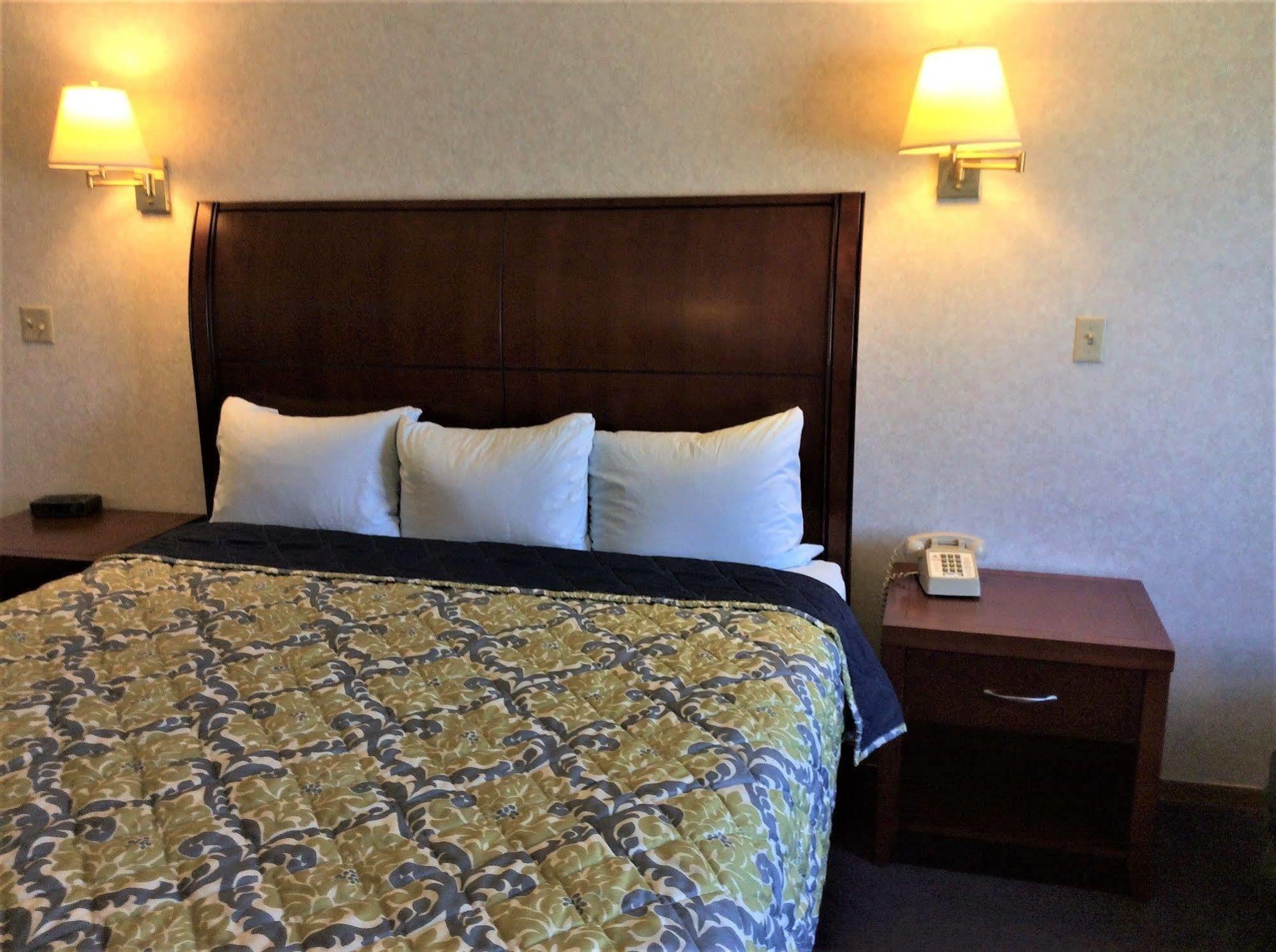 Americas Best Value Inn Of Decatur Exterior photo