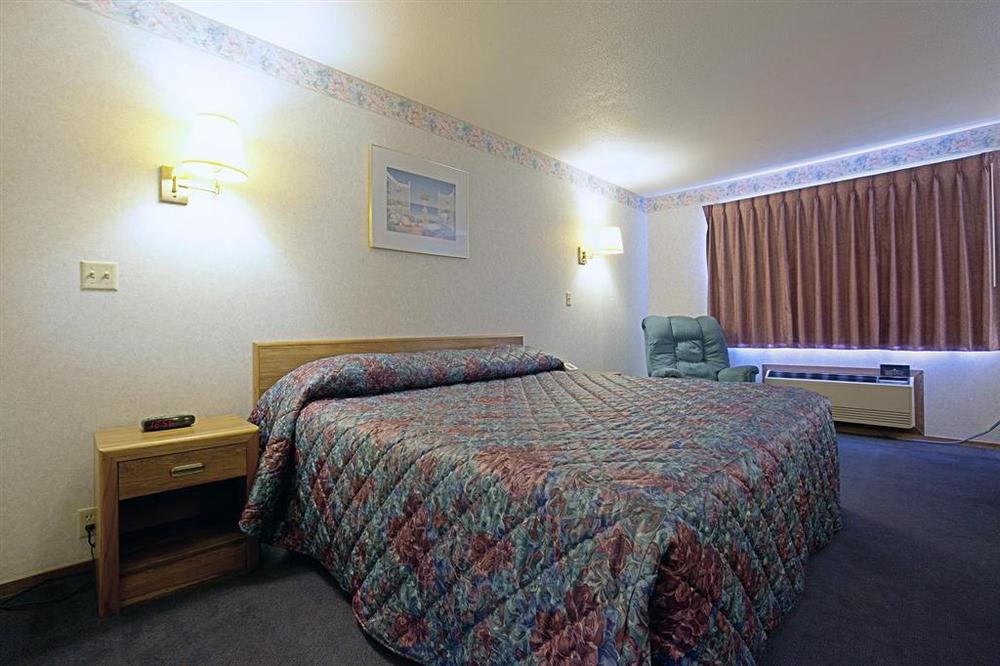 Americas Best Value Inn Of Decatur Room photo
